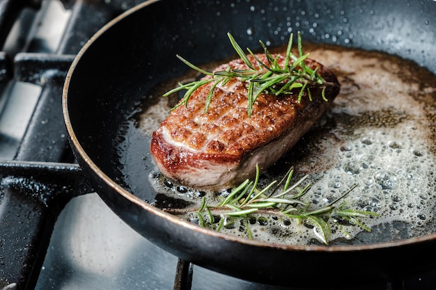 How to Cook a Swordfish Steak in a Frying Pan