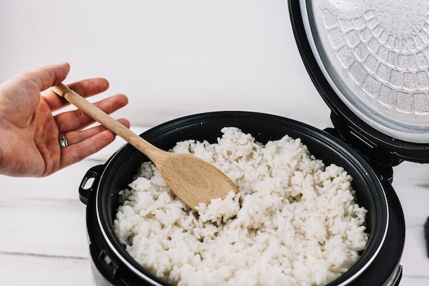 How to Cook Farro in a Rice Cooker